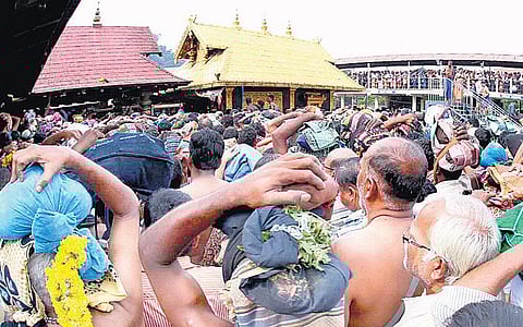 ஐயப்பனே வெறுக்கவில்லை... சபரிமலையில் பெண்களை அனுமதிப்பீர்: கேரள பாஜக தலைவர்