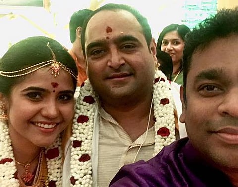 24 இயக்குநர் விக்ரம் குமார் திருமணம்: பிரபலங்கள் வாழ்த்து