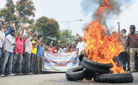 தமிழகத்துக்கு காவிரி நீர் திறக்கப்பட்டதை கண்டித்து கர்நாடகாவில் இன்று முழு அடைப்பு: பாஜக, மஜத, கன்னட அமைப்புகள் பங்கேற்பு