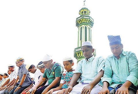 பக்ரீத் பெருநாள்: தமிழக தலைவர்கள் வாழ்த்து