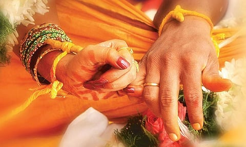 தொழில் வளம் தரும் இந்தியத் திருமணங்கள்!