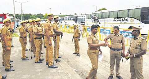 மயிலாப்பூர், சிந்தாதிரிப்பேட்டையில் ஓட்டல்கள் மீது தாக்குதல்: நாம் தமிழர் கட்சியை சேர்ந்த 28 பேர் கைது