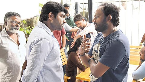 இயக்குநரின் குரல்: ரசிகர்கள் சுத்தமாக இருக்கிறார்கள் - இயக்குநர் மணிகண்டன் பேட்டி