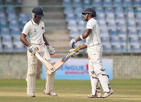 பவார், சூர்யகுமார் யாதவ் சதம் விளாசல்: 434 ரன்கள் குவித்து நியூஸி.க்கு பதிலடி கொடுத்தது மும்பை