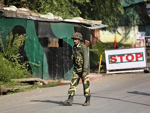 தீவிரவாதிகள் தாக்குதல் நடத்திய யூரி, நவ்காம் பகுதிகளில் ராணுவம் தொடர்ந்து தேடுதல் வேட்டை