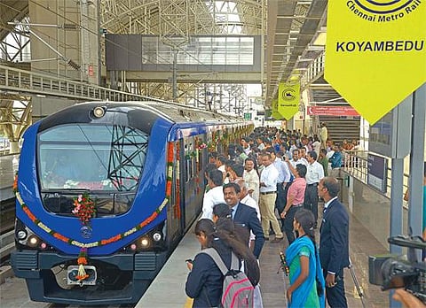 பறக்கும் ரயில் சேவையை மெட்ரோ ரயிலுடன் இணைப்பது குறித்து ஆய்வு