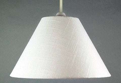 அழகு தரும் விளக்கு தாங்கிகள்