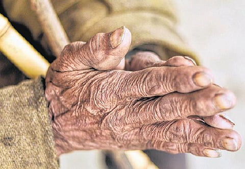 முதியோரைப் பாதுகாப்பது சமூகத்தின் கண்ணியம்!