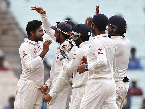 புவனேஷ்வர் அபாரம்: நியூஸி. முதல் இன்னிங்ஸில் 128/7