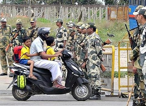 தமிழக - கர்நாடகா எல்லையில் 29 நாட்களுக்குப் பிறகு சீரானது போக்குவரத்து