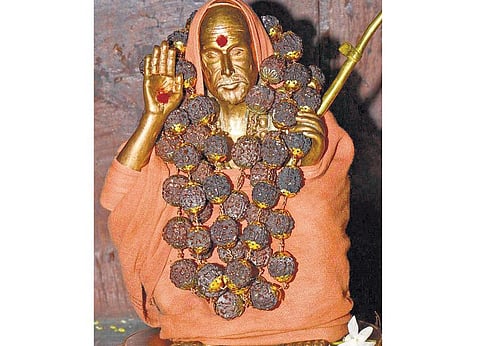 தெய்வத்தின் குரல்: மகான்களுக்கு அருளிய மகாலக்ஷ்மி