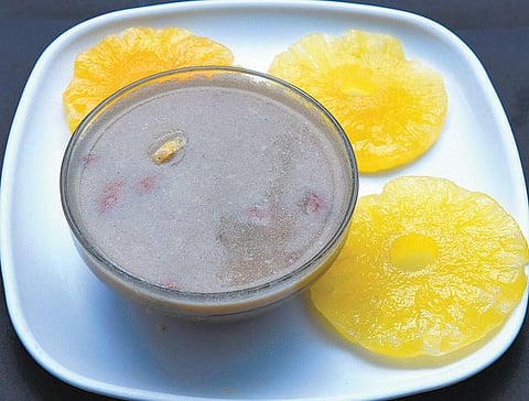 இனிப்பு - அன்னாசிப் பழ பாயசம்