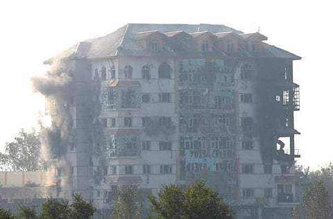 மூன்றாவது நாளாக தொடரும் பாம்போர் என்கவுன்ட்டர்