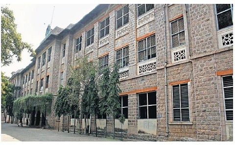 மதுரை அரசு மருத்துவக் கல்லூரியில் கூடுதலாக 100 எம்பிபிஎஸ் இடங்கள்?- கட்டமைப்பு வசதியை அதிகரிக்க மத்திய அரசு ரூ. 8 கோடி ஒதுக்கீடு