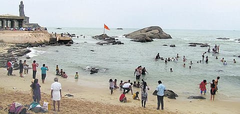 20 நாட்களில் தொடங்கும் சபரிமலை சீஸன்: கன்னியாகுமரியில் அடிப்படை வசதிகள் தேவை- தமிழக அரசுக்கு பக்தர்கள், சுற்றுலா பயணிகள் கோரிக்கை