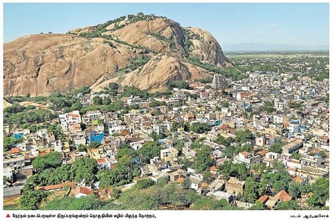 தேர்தல் ஆரவாரமில்லாத திருப்பரங்குன்றம் தொகுதி: சோர்வில் திமுக, அதிமுக தொண்டர்கள்