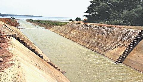 கண்டலேறு அணையில் இருந்து திறக்கப்பட்ட கிருஷ்ணா நீர் 1300 கனஅடியாக உயர்வு: ஜீரோ பாய்ண்டுக்கு வருவது விநாடிக்கு 280 கனஅடி