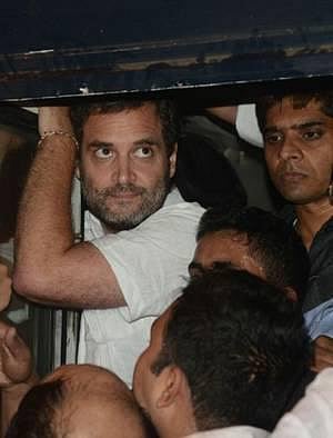 தற்கொலை செய்த முன்னாள் ராணுவ வீரரின் குடும்பத்தை சந்திக்க சென்ற ராகுல் காந்தி கைது