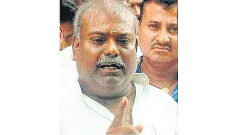 மைனர் பெண் பாலியல் பலாத்காரம் செய்யப்பட்ட வழக்கில் லாலு கட்சி எம்எல்ஏ சரணடைய வேண்டும்: உச்ச நீதிமன்றம் உத்தரவு