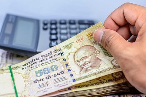 ரூபாய் நோட்டு உத்தி: விருத்தாசலத்தில் தடையின்றி நடைபெறும் தண்டல் வட்டி