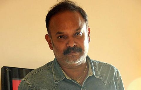 ரூபாய் நோட்டு உத்திக்கு இயக்குநர் வெங்கட்பிரபு வரவேற்பு