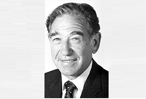 ஸ்டான்லி கோஹென் 10