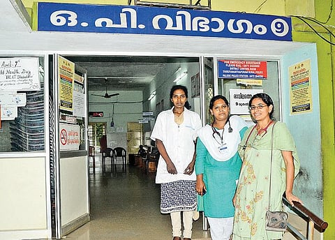 உள்ளாட்சி 43: வீடு தேடி வருகிறார்கள் அரசு மருத்துவர்கள், செவிலியர்கள்!