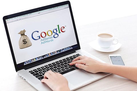 வீட்டிலிருந்தே சம்பாதிக்கலாம்: விளம்பரம் மூலம் வருமானம்