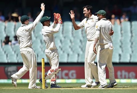 குக் சதத்துடன் தென் ஆப்பிரிக்கா 250 ரன்களுக்கு ஆல் அவுட்: வெற்றிப்பாதையில் ஆஸ்திரேலியா