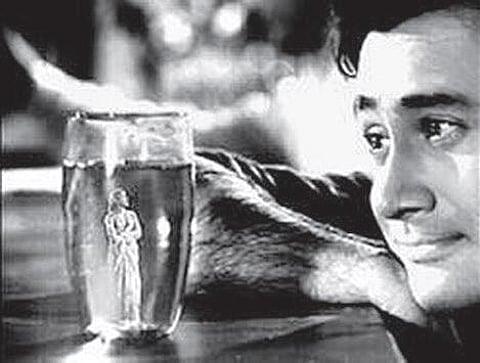 மொழி கடந்த ரசனை 12: காதல் தடத்தின் சாம்பலைக் கொண்டுவருவேன்