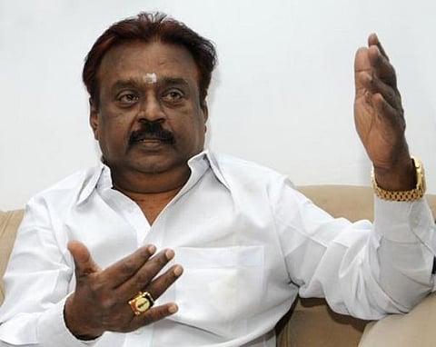 உச்ச நீதிமன்ற நிபந்தனைக்கேற்ப ஆணை பிறப்பித்து ஜல்லிக்கட்டுக்கு அனுமதி பெறுக: விஜயகாந்த்