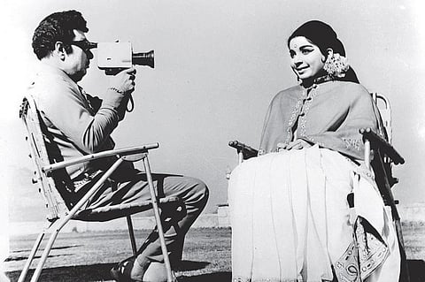 ஜெயலலிதா செய்த உதவி: ஸ்டில்ஸ் ஞானம் பேட்டி