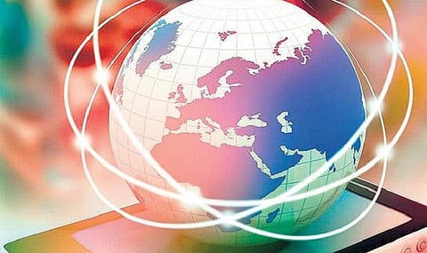 வாகன பதிவு, ஓட்டுநர் உரிமம் வழங்க மென்பொருள்: தமிழகத்தில் 12 ஆர்டிஓ அலுவலகங்களில் இணையதள சேவைகள் இம்மாதம் அமல்