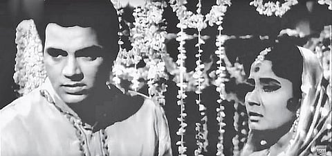 மொழி கடந்த ரசனை 14: தேவதைகளின் உலகத்திலிருந்து...