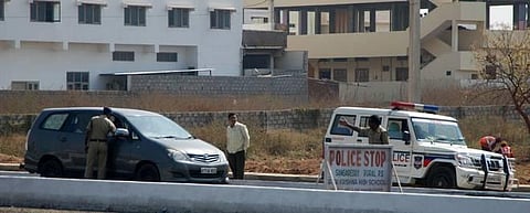 முத்தூட் நிறுவனத்தில்சிபிஐ அதிகாரிகளாக நடித்து 46 கிலோ தங்கம் கொள்ளை