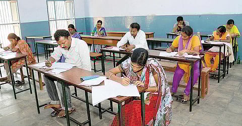 மத்திய அரசின் ‘குரூப்-பி’ பணிகளுக்கான வயது வரம்பு 27-லிருந்து 30 ஆக அதிகரிப்பு: ஓபிசி பிரிவினரின் வயது வரம்பு 33 ஆக இருக்கும்