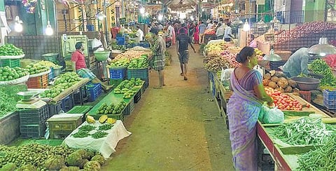 கோயம்பேடு மார்க்கெட்டில் காய்கறி விலை வீழ்ச்சி