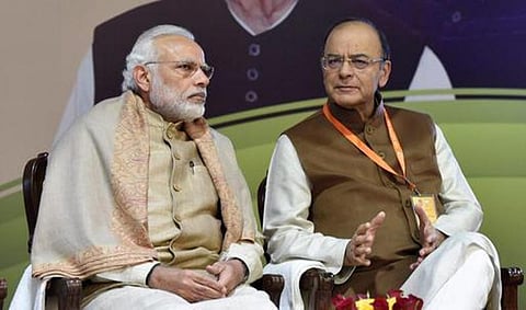 பிரதமர் மோடி எதிர்காலத்தை நோக்குபவர்; ராகுல் இடையூறு செய்பவர்: அருண் ஜேட்லி விமர்சனம்