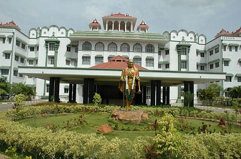 13 மாவட்ட தலைநகரங்களில் கருவேல மரம் அகற்றப்பட்டதா?- மாவட்ட நீதிபதி ஆய்வுக்கு உத்தரவு