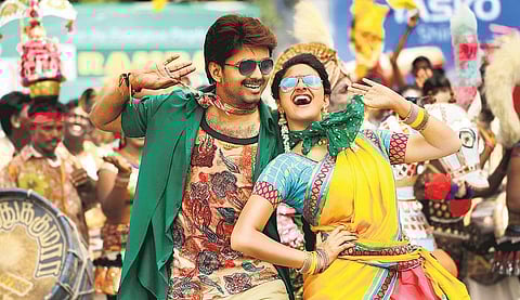 நெட்டிசன் நோட்ஸ்: பைரவா- விஜய் காட்டிய வீரம்!