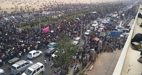 ஜல்லிக்கட்டு பிரச்சினையில் தலையிட உயர் நீதிமன்றம் மறுப்பு