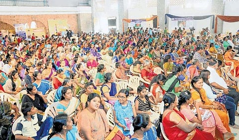 மதுரை மகளிர் திருவிழா: ஆசைகளை நிறைவேற்றிய பெருவிழா!