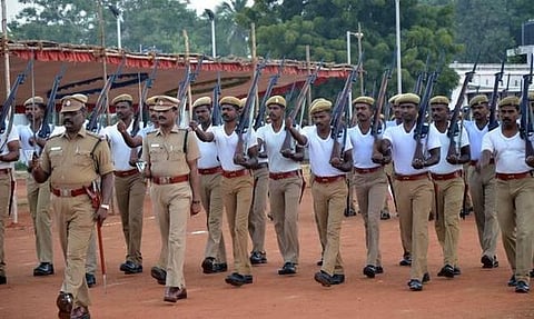 காவல் பணி காலியிடங்கள் விவரத்தை தாக்கல் செய்ய மாநில அரசுகளுக்கு உச்ச நீதிமன்றம் உத்தரவு