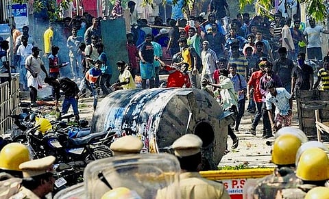 சென்னையில் வன்முறை வெடித்ததன் பின்னணி: மத்திய உளவுத்துறை தீவிர ஆய்வு