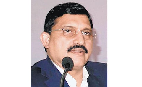 மாநில சிறப்பு அந்தஸ்து விவகாரம்: மத்திய அமைச்சர் மீது போலீஸில் புகார்