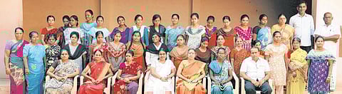 பாயும் ஒளி: கல்வியும் கைத்தொழிலுமே கண்கள்!