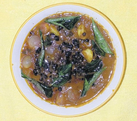 திகட்டாத திருச்சி விருந்து: காரக் குழம்பு