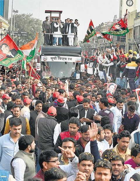 அகிலேஷ் - ராகுல் பிரச்சாரம்