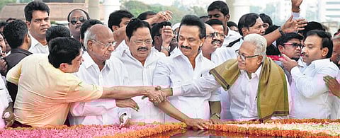 ஏர்செல் - மேக்சிஸ் வழக்கில் இருந்து விடுவிப்பு: அரசியல் செல்வாக்கை மீட்ட மாறன் சகோதரர்கள்