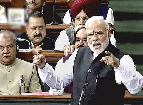 வரி ஏய்ப்பு, ஊழல், கறுப்புப் பணத்தைத் தடுப்பதற்கு பண மதிப்பு நீக்க நடவடிக்கை சரியான நேரத்தில் எடுக்கப்பட்டது: மக்களவையில் பிரதமர் நரேந்திர மோடி விளக்கம்